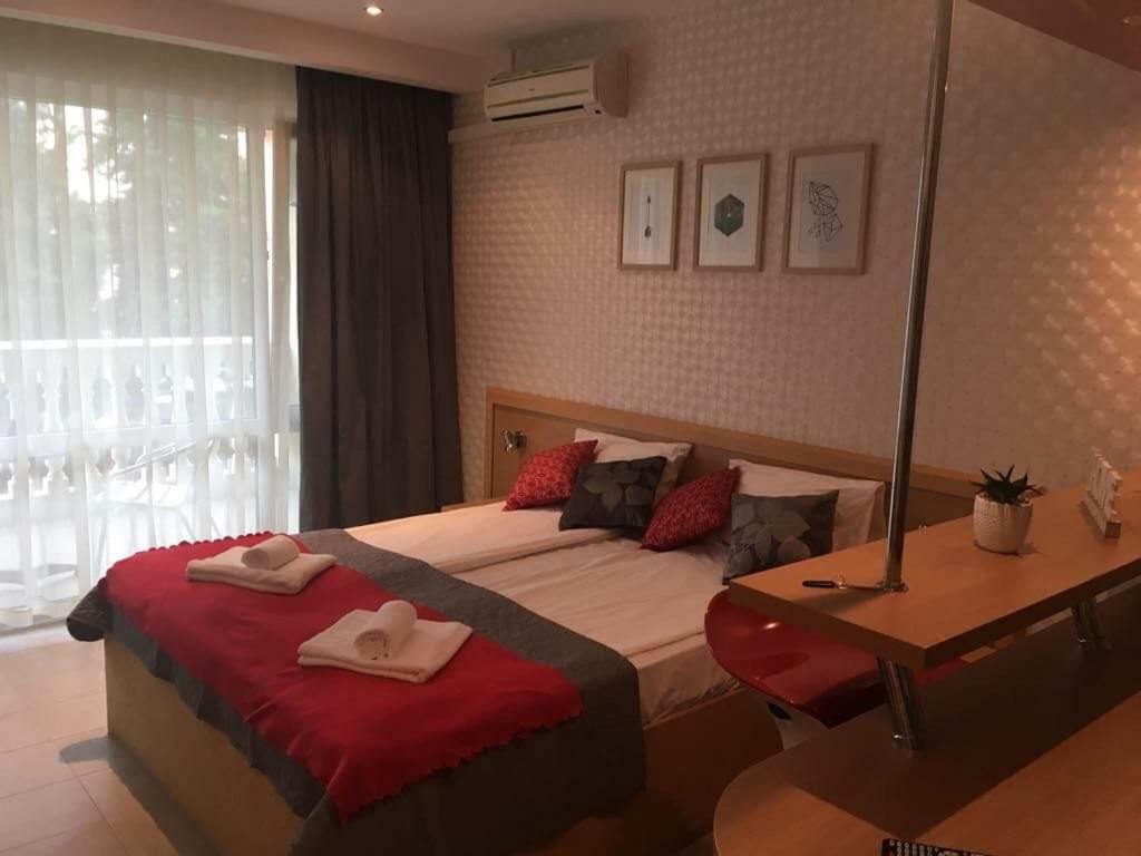 サニービーチMiramar Palace -Apartament 211Sアパートメント エクステリア 写真